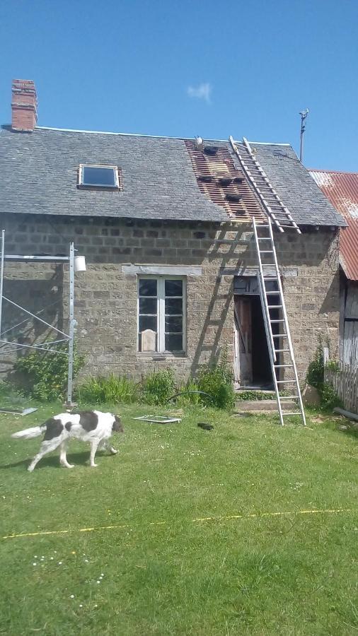 Le Domaine Villa Saint-Symphorien-des-Monts Eksteriør bilde